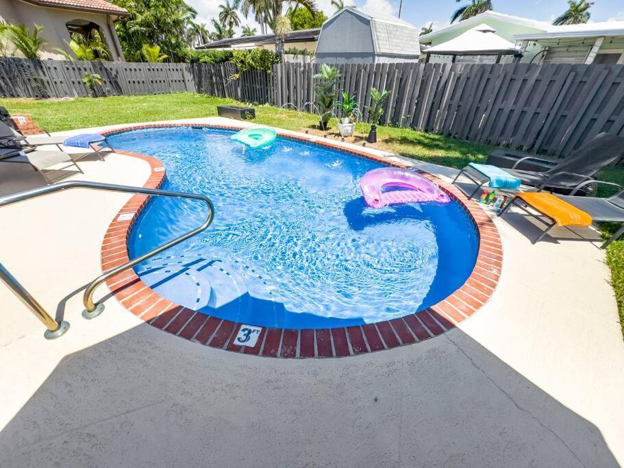 Amazing Home W Heated Pool 8 Mins To The Beach Lighthouse Point Kültér fotó
