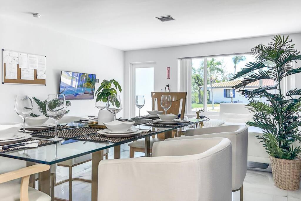 Amazing Home W Heated Pool 8 Mins To The Beach Lighthouse Point Kültér fotó
