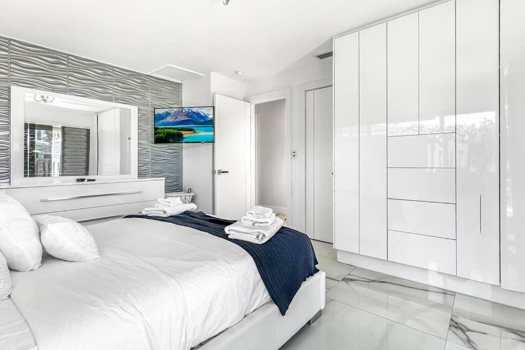 Amazing Home W Heated Pool 8 Mins To The Beach Lighthouse Point Kültér fotó