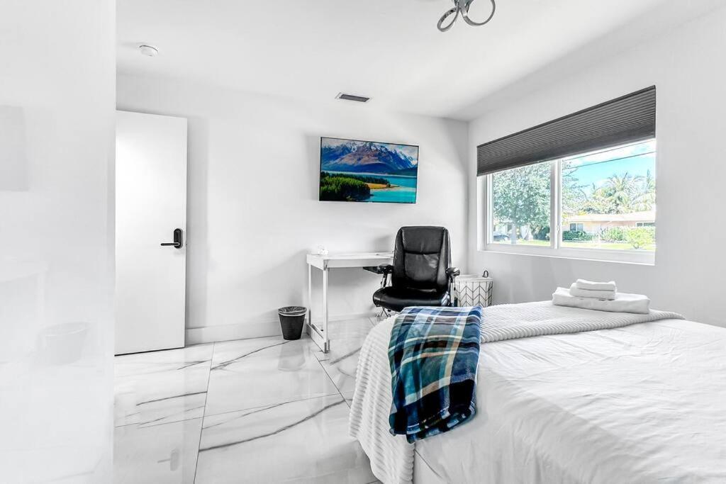 Amazing Home W Heated Pool 8 Mins To The Beach Lighthouse Point Kültér fotó