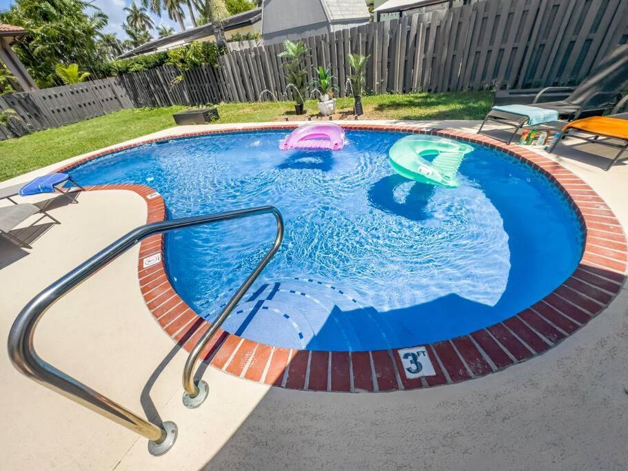 Amazing Home W Heated Pool 8 Mins To The Beach Lighthouse Point Kültér fotó