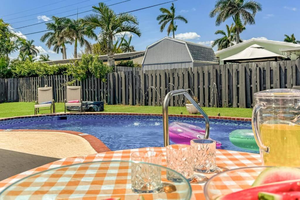 Amazing Home W Heated Pool 8 Mins To The Beach Lighthouse Point Kültér fotó